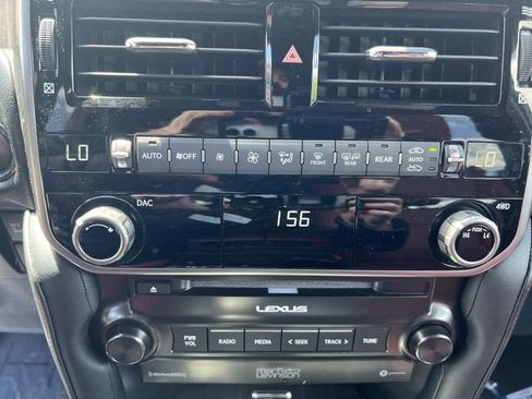 Certified 2022 Lexus GX 460 Premium w/ Accessory Package AWD/4WD image 17