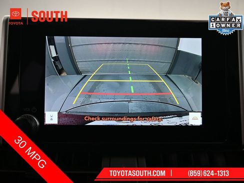 Used 2025 Toyota RAV4 XLE AWD/4WD image 16
