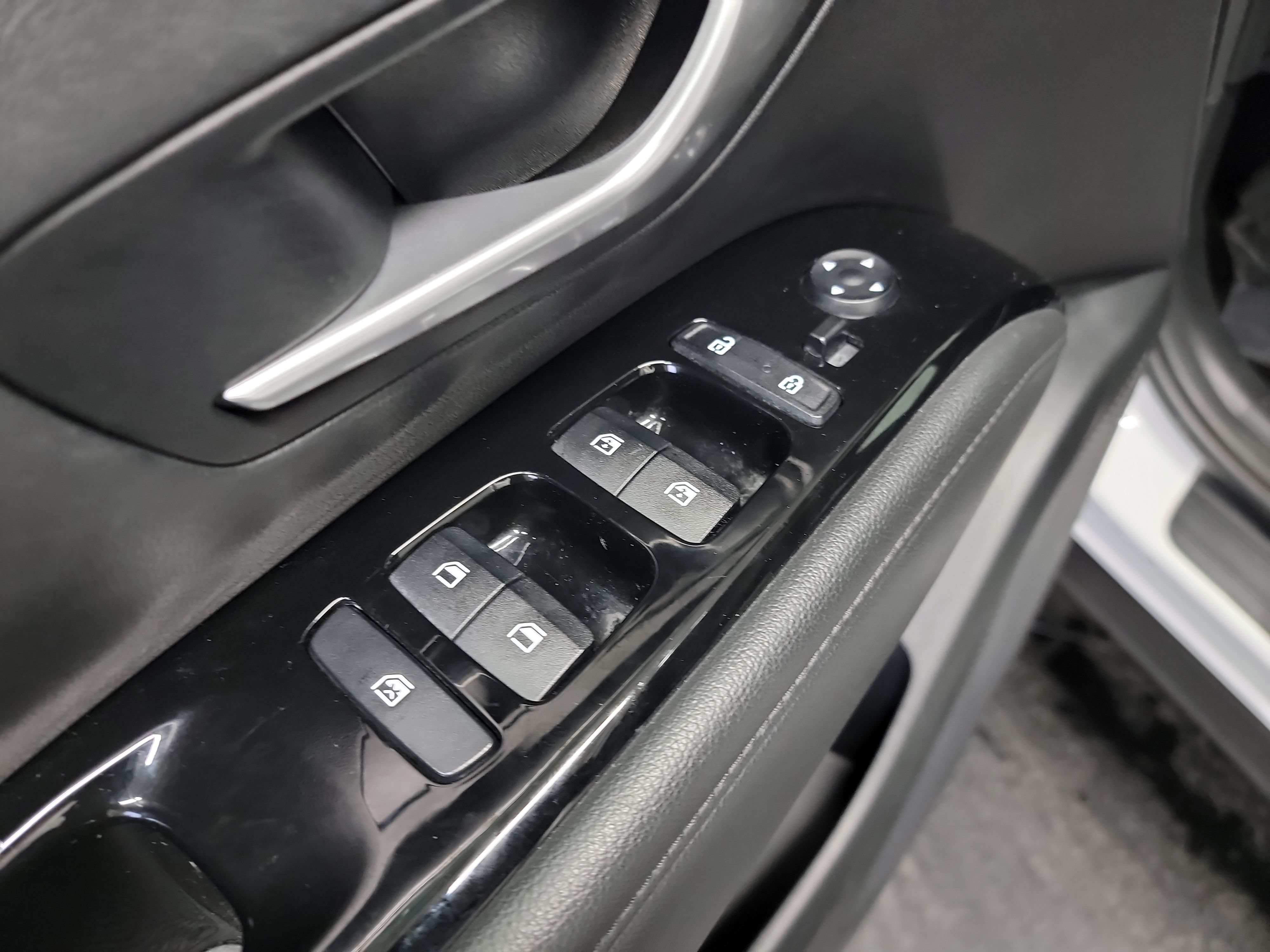 Used 2023 Hyundai Tucson Limited FWD image 14