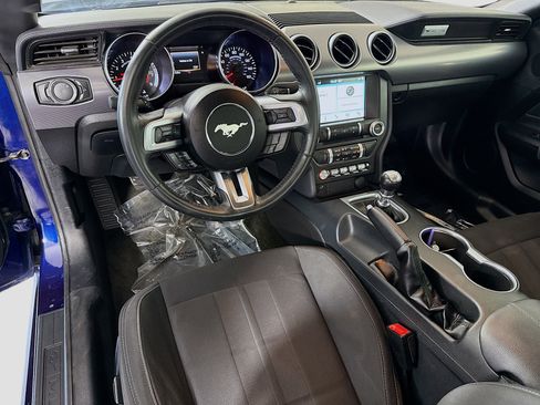 Used 2018 Ford Mustang Coupe w/ Equipment Group 101A RWD image 17