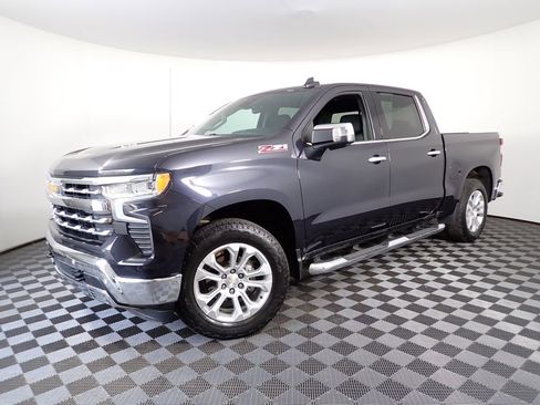 Used 2022 Chevrolet Silverado 1500 LTZ w/ LTZ Premium Package AWD/4WD image 15