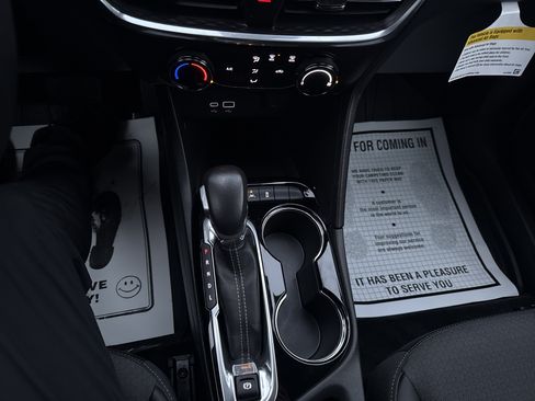 Used 2024 Buick Encore GX Preferred image 21