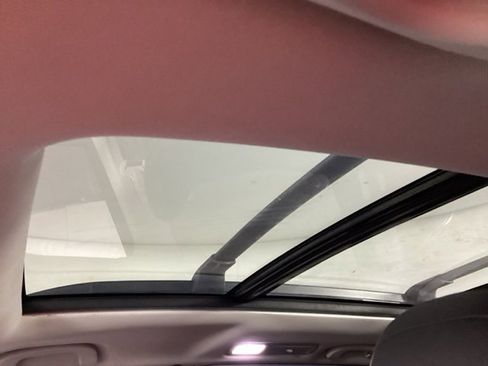 Used 2021 Subaru Ascent Limited w/ Technology Package image 13