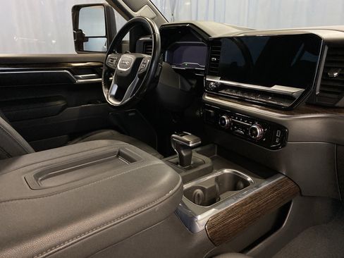 Used 2022 GMC Sierra 1500 Elevation image 43