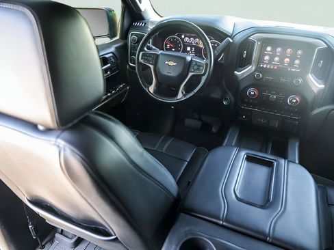 Used 2020 Chevrolet Silverado 1500 High Country w/ Technology Package image 31