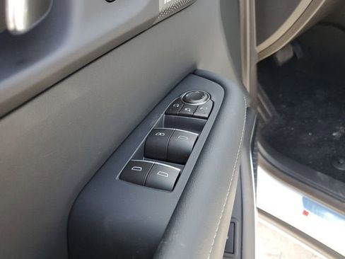 New 2026 Buick Enclave Avenir AWD/4WD image 18