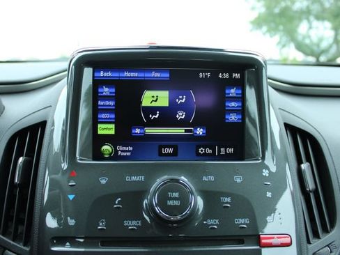 Used 2012 Chevrolet Volt Premium w/ Premium Trim Package FWD image 18