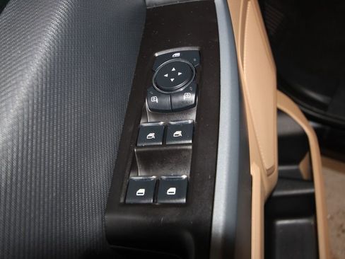 Used 2023 Ford F150 XLT image 6