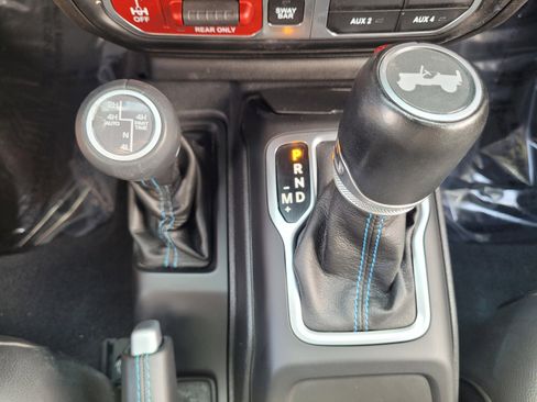 Used 2022 Jeep Wrangler Unlimited Rubicon 4xe image 27