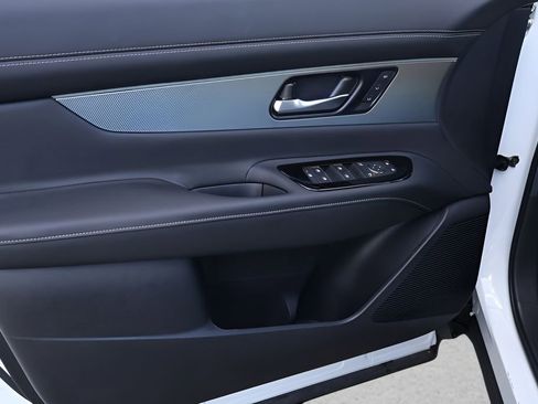 Used 2025 Nissan Murano SL w/ Cargo Package image 10