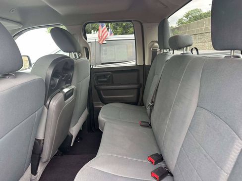 Used 2018 RAM 1500 Express w/ Express Value Package AWD/4WD image 11