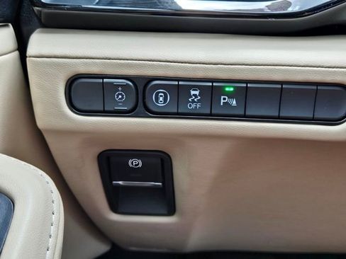 Certified 2023 Acura MDX FWD w/ Technology Package image 27
