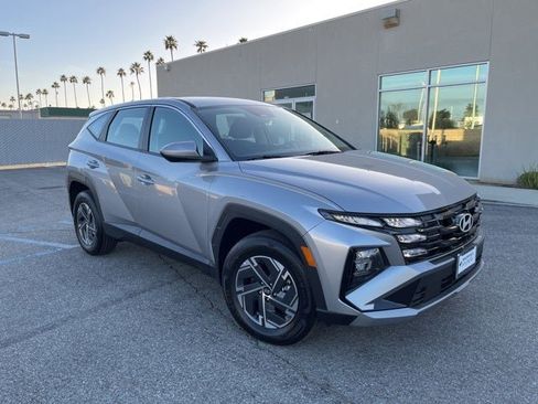 New 2026 Hyundai Tucson Blue SE image 1