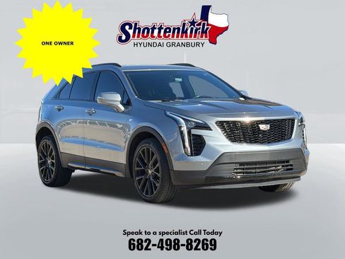 Used 2023 Cadillac XT4 Sport FWD image 3