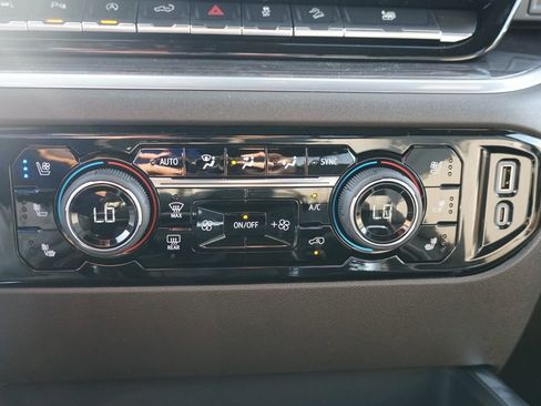 New 2026 Chevrolet Silverado 1500 LTZ w/ LTZ Premium Package image 36