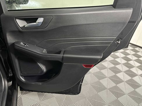Used 2025 Ford Escape ST-Line image 18