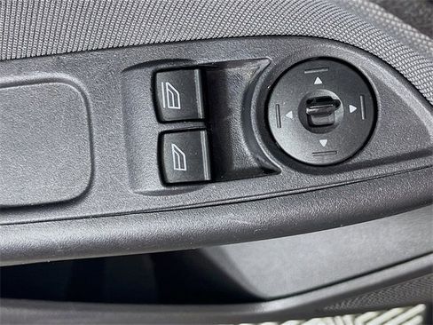 Used 2014 Ford Focus S image 16