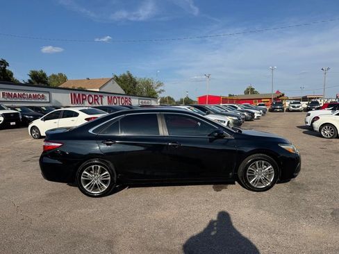 Used 2017 Toyota Camry SE FWD image 4