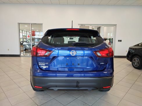 Used 2019 Nissan Rogue Sport S w/ Appearance Package AWD/4WD image 4