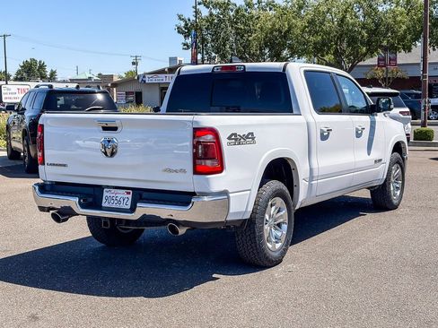 Used 2020 RAM 1500 Laramie w/ Off Road Group AWD/4WD image 4