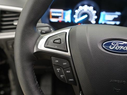 Used 2024 Ford Edge SEL w/ Convenience Package image 18