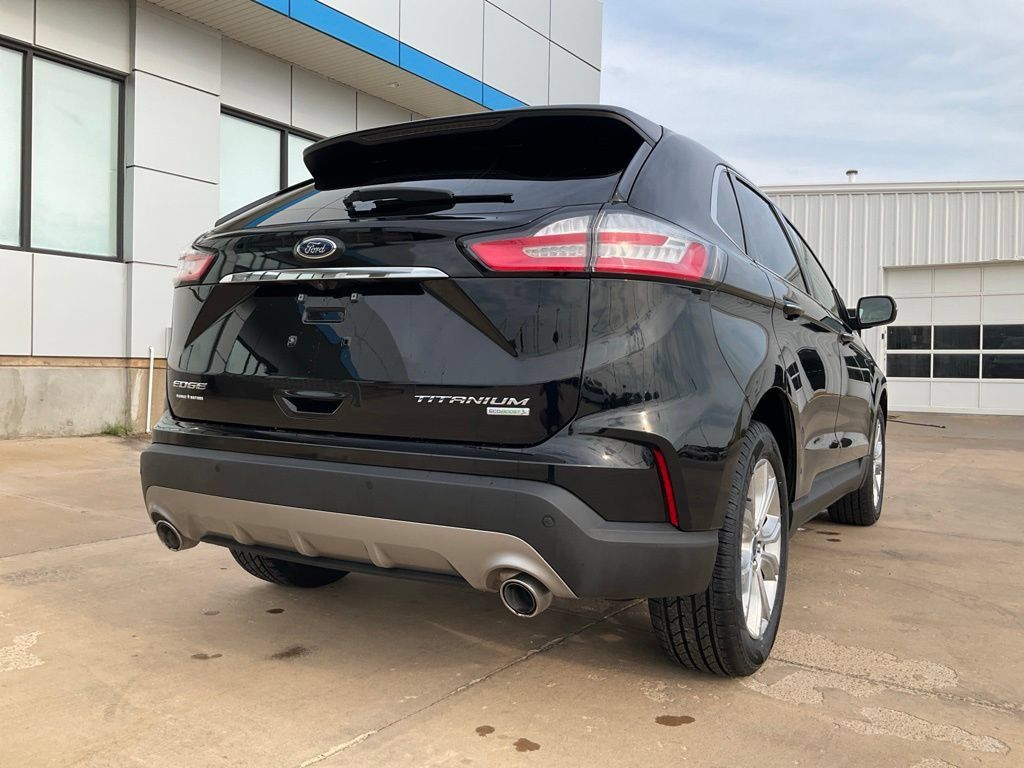 Used 2020 Ford Edge Titanium w/ Cargo Accessory Package FWD image 33