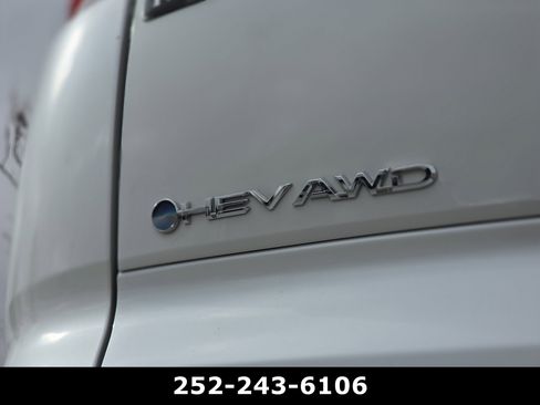 Used 2025 Toyota Crown Signia w/ Advanced Technology Package image 56