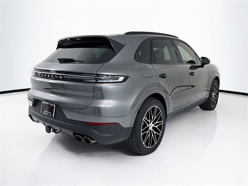 New 2026 Porsche Cayenne E-Hybrid image 9