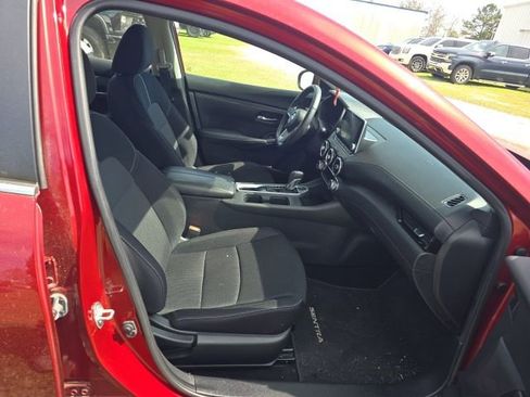 Used 2021 Nissan Sentra SV image 32