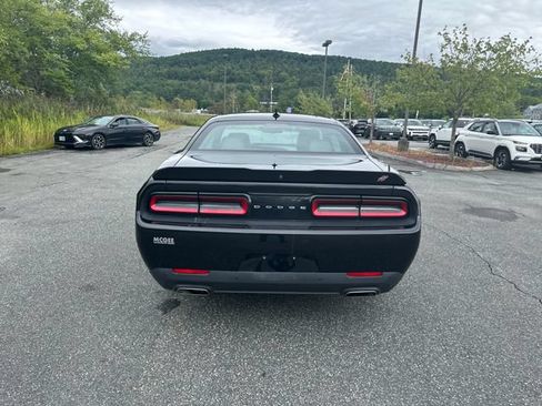 Used 2018 Dodge Challenger GT w/ Driver Convenience Group AWD/4WD image 4
