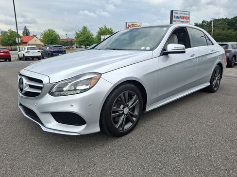 Used 2016 Mercedes-Benz E 350 4MATIC Sedan w/ Premium Package image 3