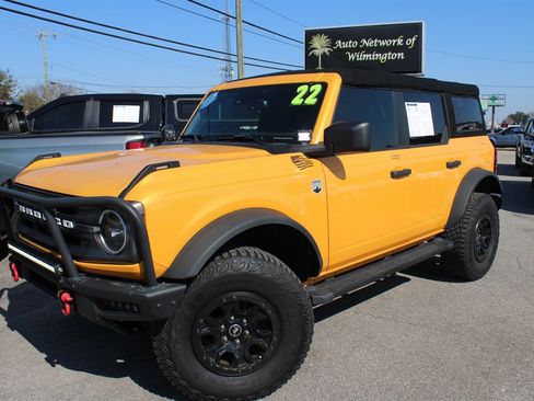 Used 2022 Ford Bronco Big Bend w/ Sasquatch Package image 1