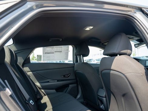 New 2025 Hyundai Elantra Sport image 13