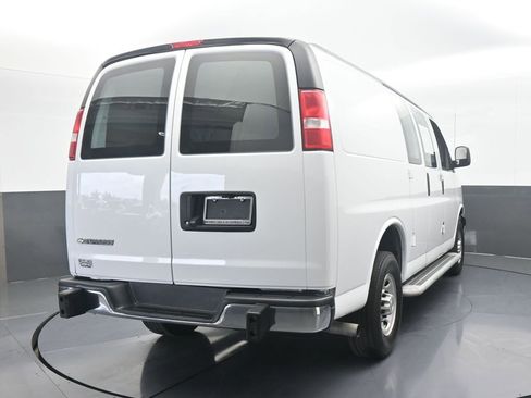 Used 2024 Chevrolet Express 2500 w/ Driver Convenience Package image 5