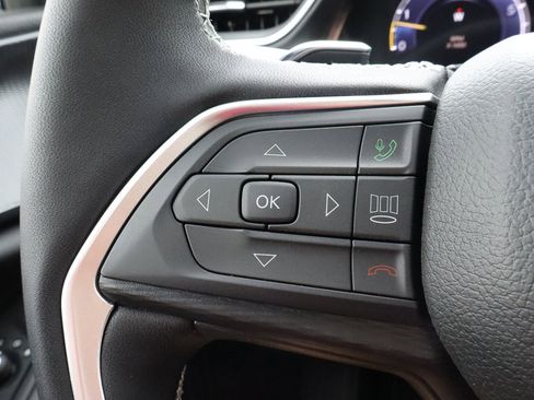 New 2025 Jeep Grand Cherokee L Altitude image 31