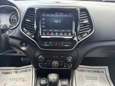 Used 2021 Jeep Cherokee Limited w/ Trailer Tow Group AWD/4WD image 23