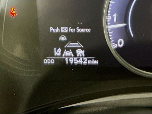 Used 2023 Lexus NX 350 AWD image 12