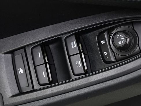 Used 2024 Subaru Crosstrek 2.0i Premium AWD/4WD image 23