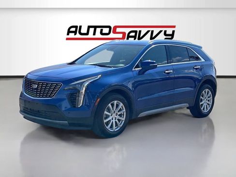 Used 2022 Cadillac XT4 Premium Luxury w/ Safety Alert Package FWD image 3