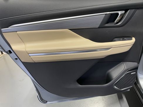 New 2026 Buick Enclave Preferred image 12