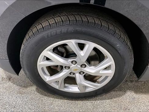 Used 2018 Chevrolet Equinox LT image 34