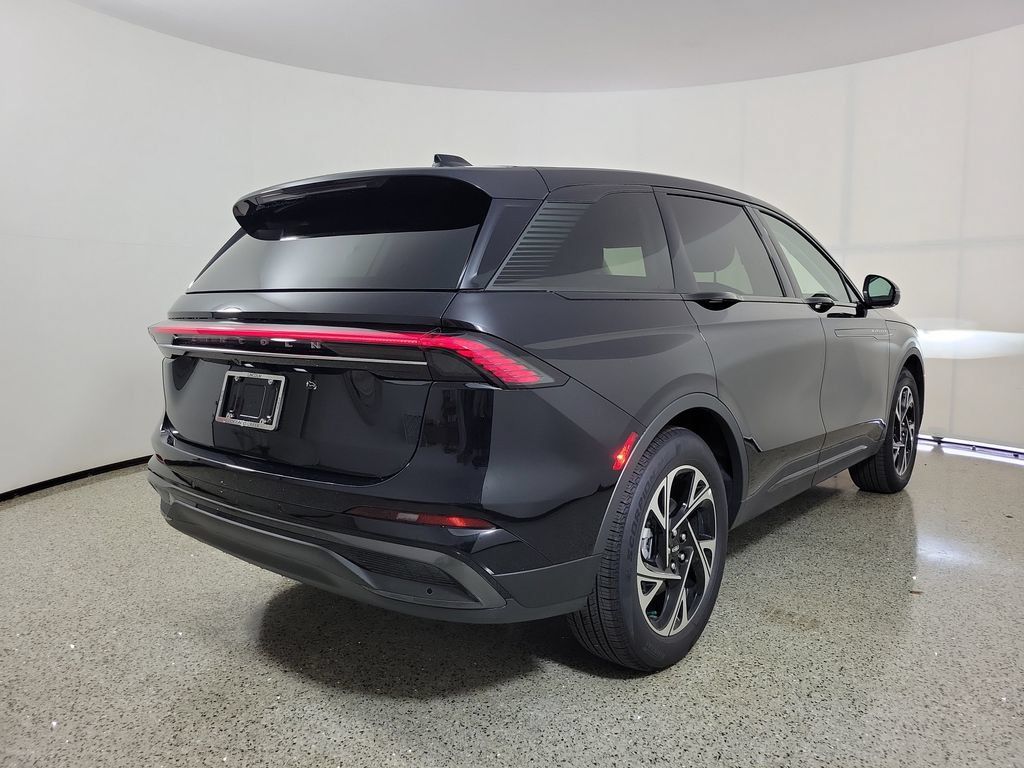 New 2026 Lincoln Nautilus Premier w/ Equipment Group 102A AWD/4WD image 4