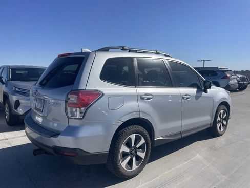 Used 2018 Subaru Forester 2.5i w/ Alloy Wheel Package image 2
