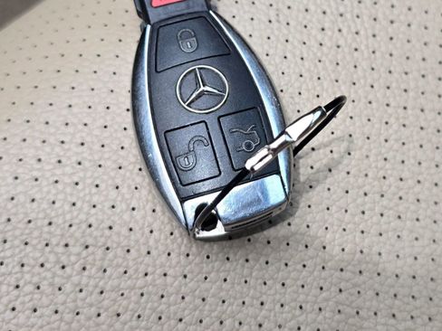 Used 2013 Mercedes-Benz C 250 Sedan image 39