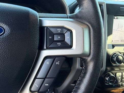 Certified 2019 Ford F150 Lariat image 21