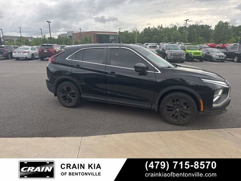 Used 2022 Mitsubishi Eclipse Cross LE FWD image 6