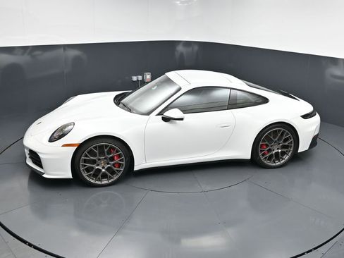 Certified 2025 Porsche 911 Carrera S RWD image 17