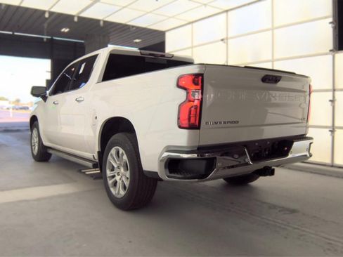 Used 2022 Chevrolet Silverado 1500 LTZ w/ Technology Package RWD image 9