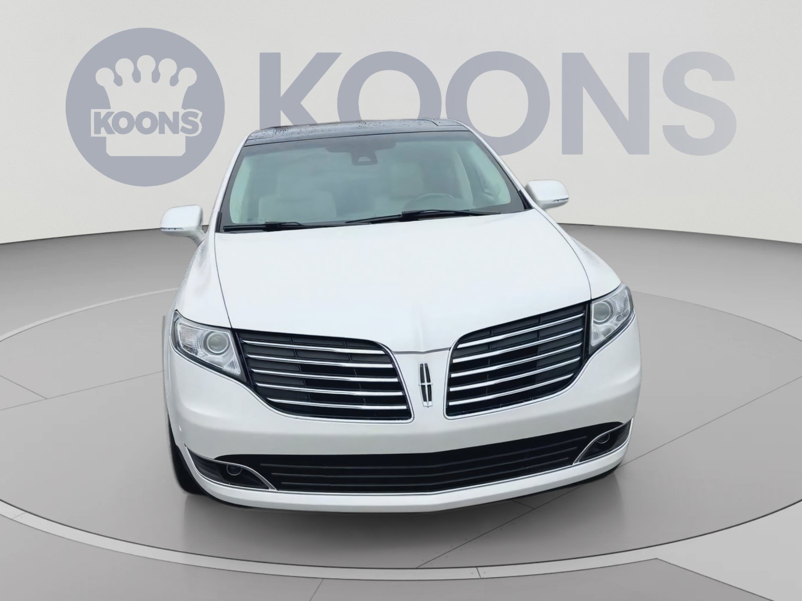 Used 2018 Lincoln MKT AWD w/ Technology Package image 5