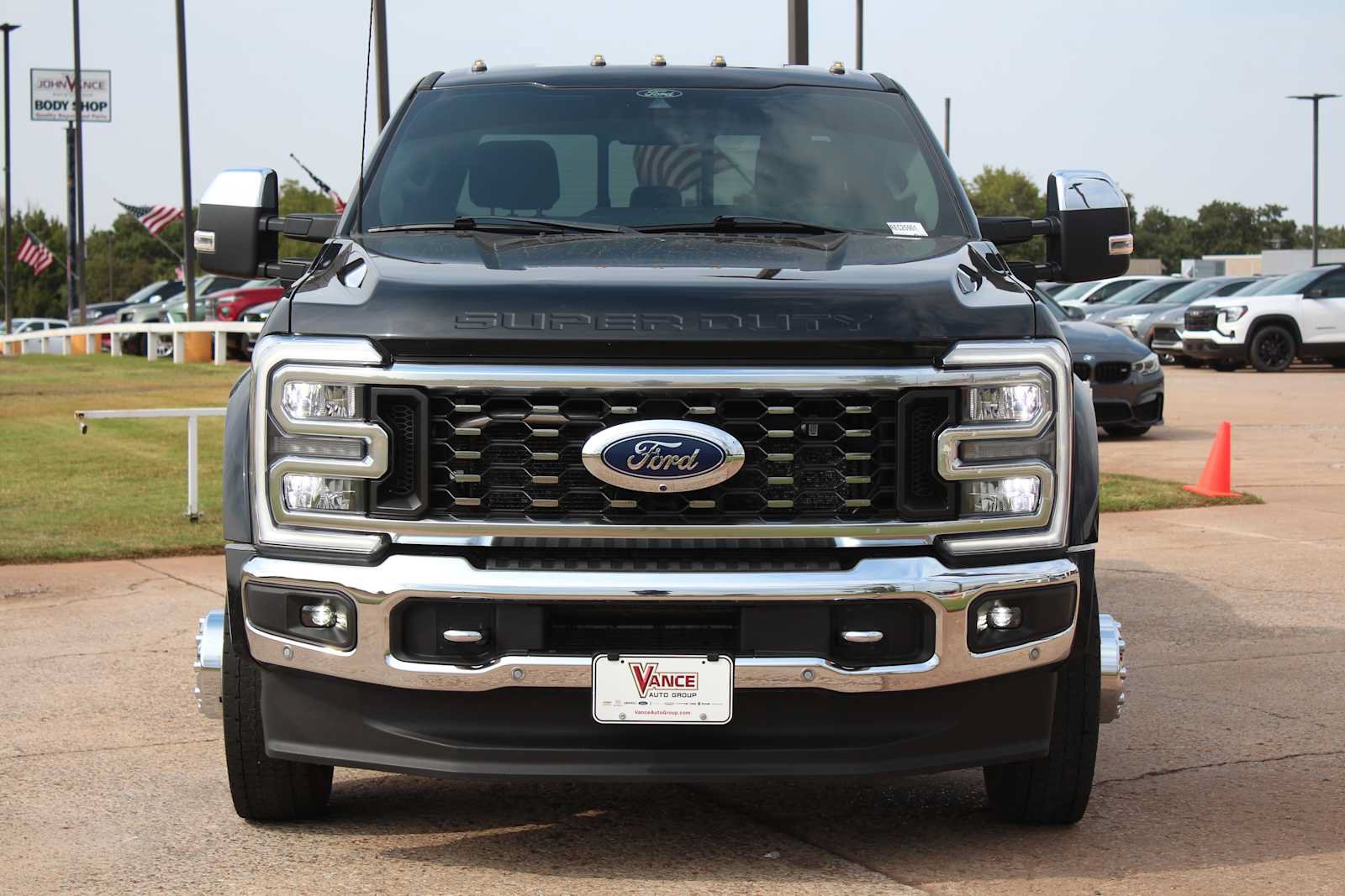 Used 2024 Ford F450 Lariat w/ Lariat Ultimate Package AWD/4WD image 3